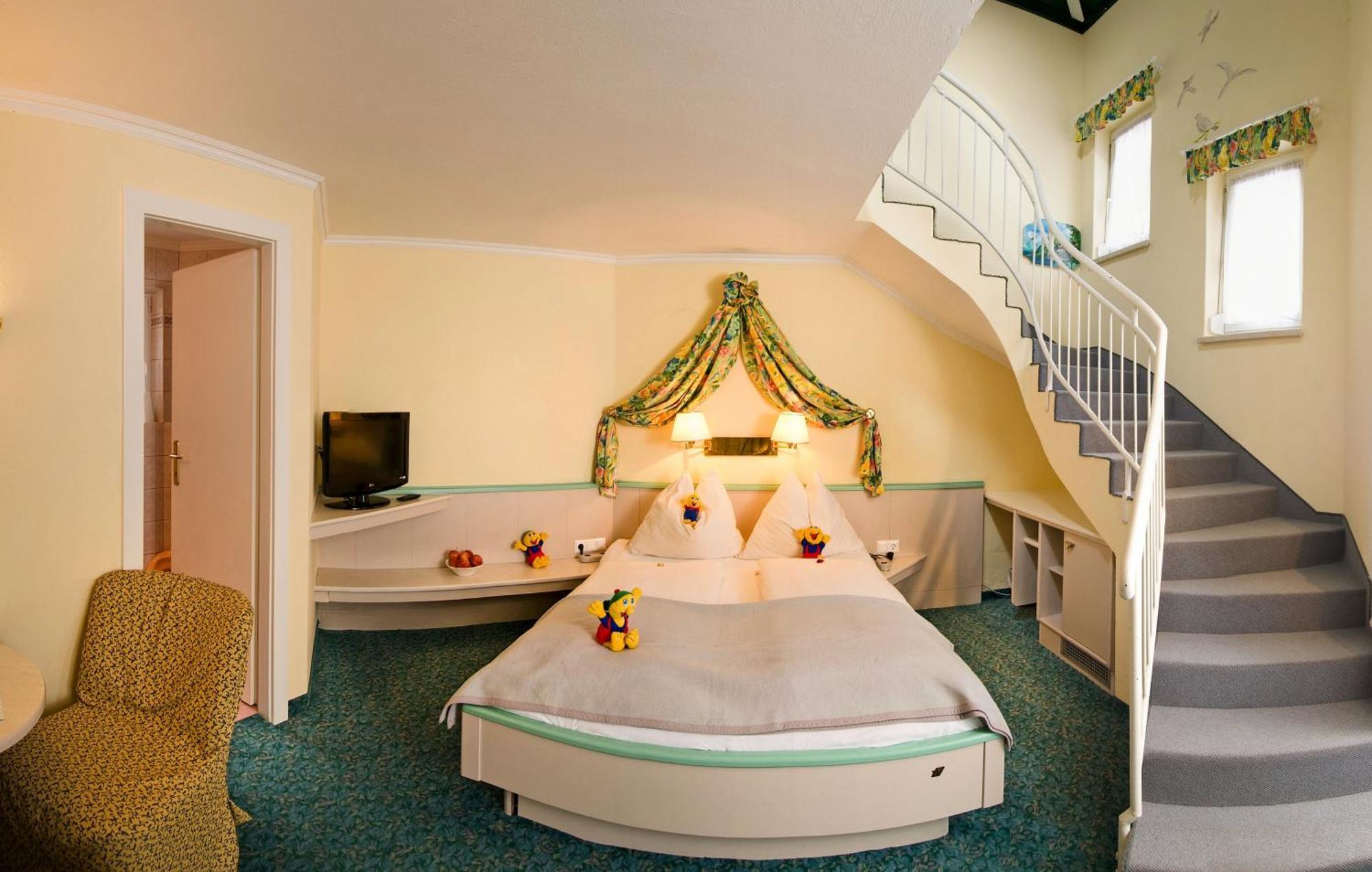 Smileys Kinderhotel Trebesing Exterior photo