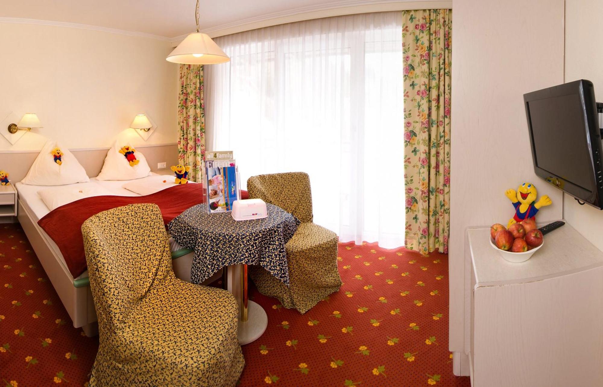 Smileys Kinderhotel Trebesing Exterior photo
