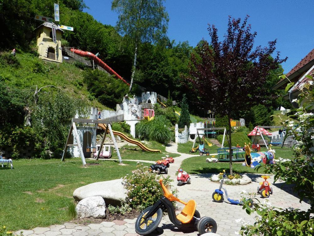 Smileys Kinderhotel Trebesing Exterior photo